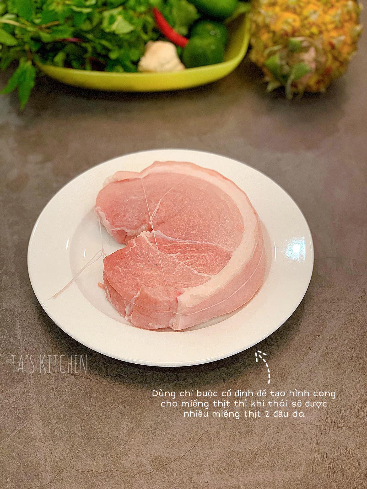 sơ chế thịt lợn mông