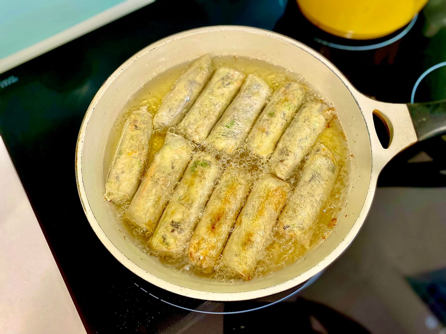 [MẸO] Cách Làm Nem Rán Giòn Rụm, không Vỡ, Giòn Lâu