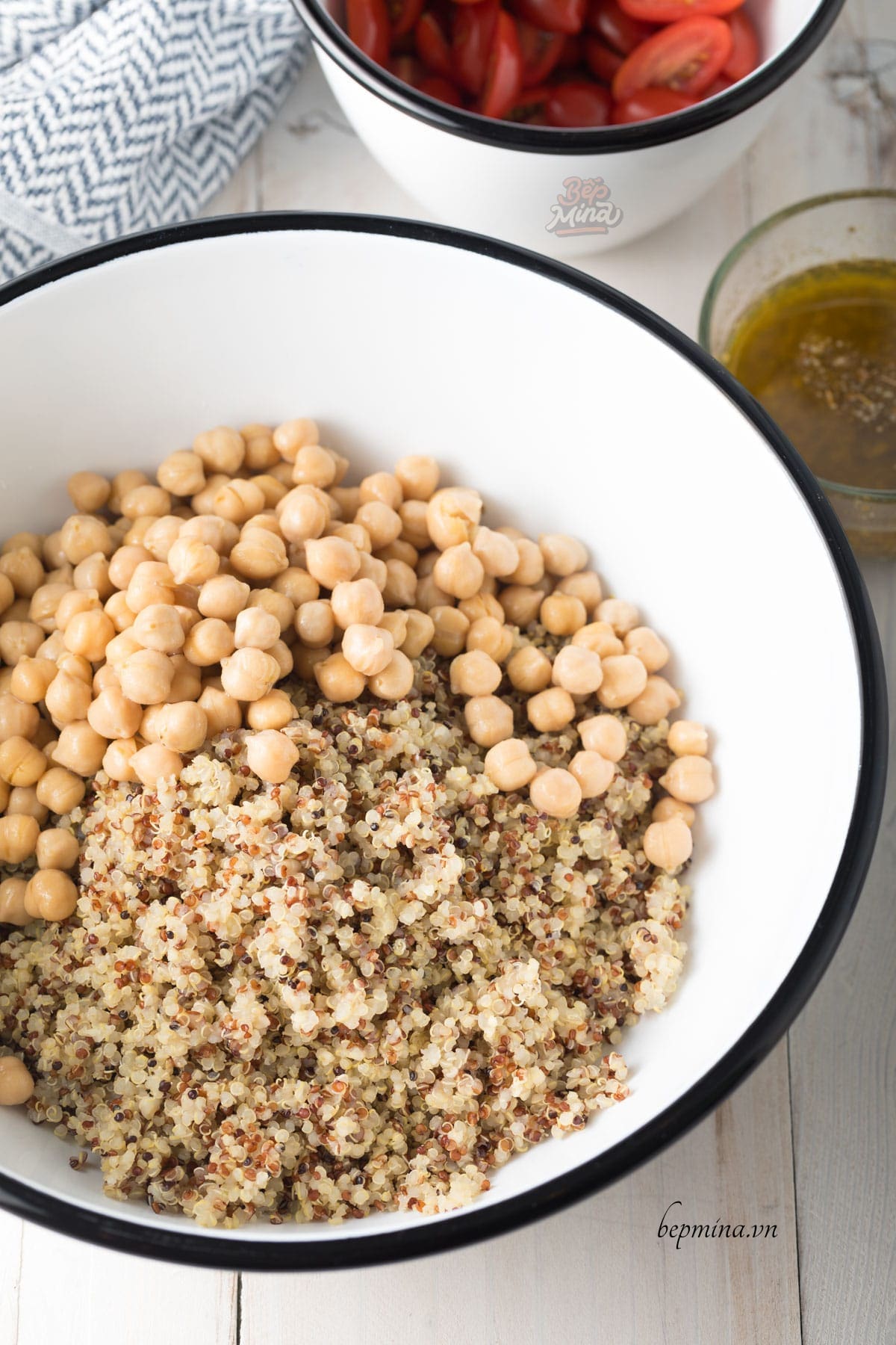 nấu chín hạt quinoa