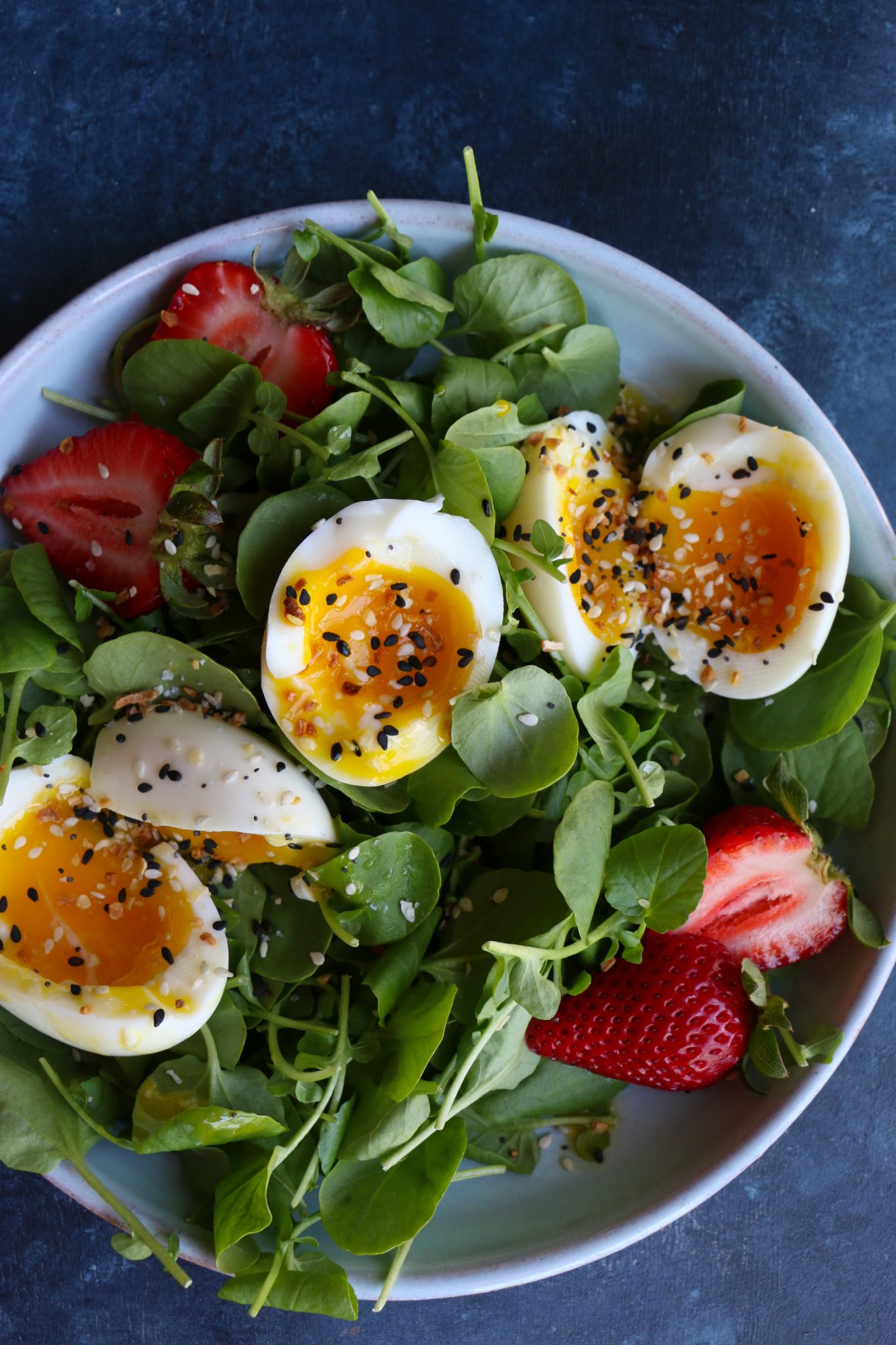 salad trứng luộc rau mầm