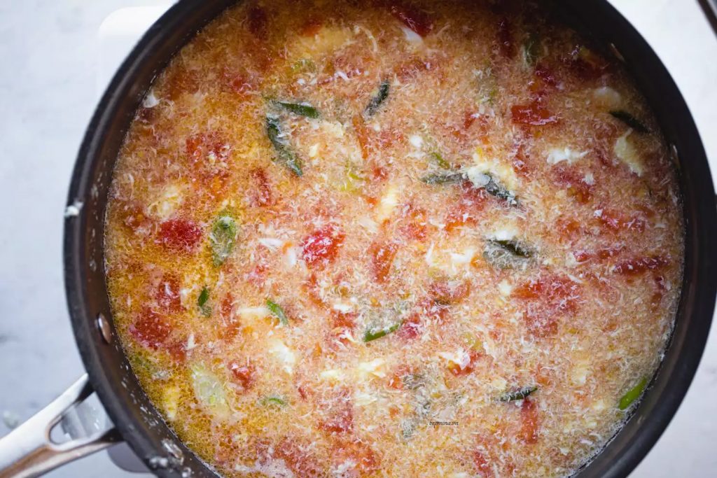 nấu canh cà chua trứng
