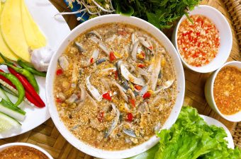 Cách làm gỏi cá trích Phú Quốc và gỏi cá trích Nam Ô ngon trứ danh