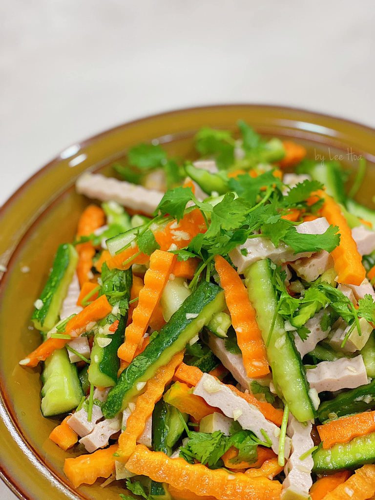 Cách Làm Nộm Giò Củ Quả Ngon Giòn Giải Ngán Ngày Tết